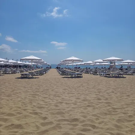 Valencja Апартамент *